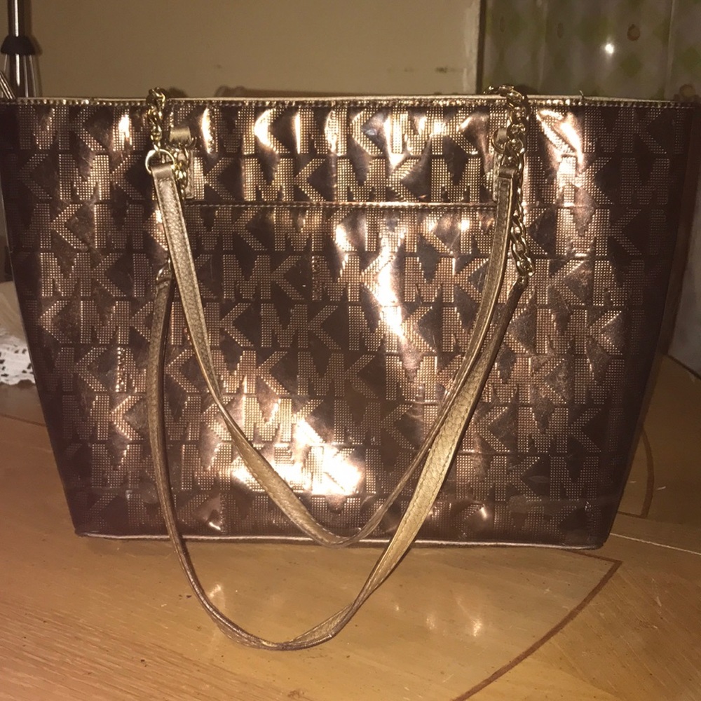 Michael Kors purse
